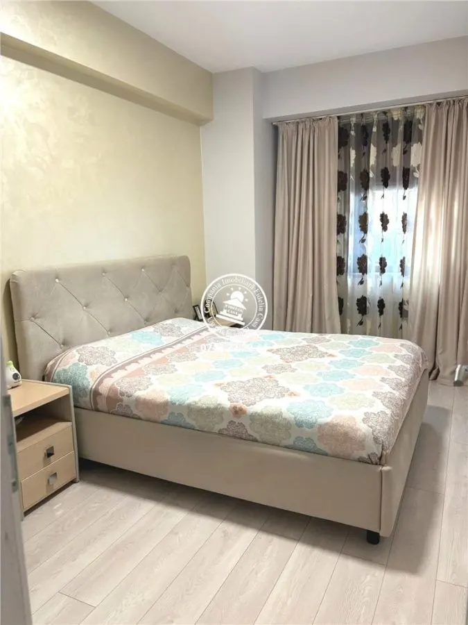 Apartament 3 camere  de vanzare  Centru - Sfantul Lazar, - foto 1