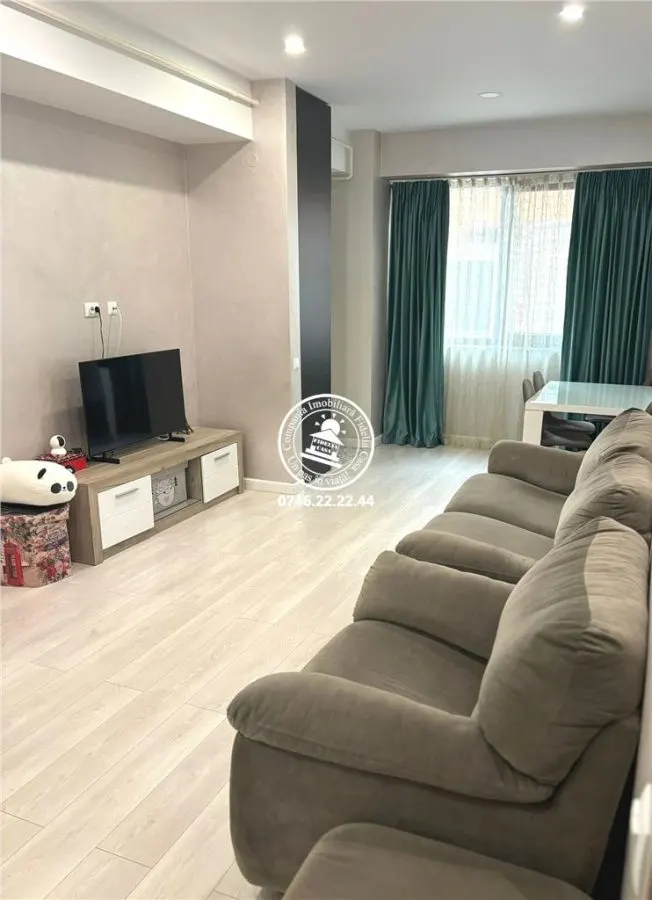 Apartament 3 camere  de vanzare  Centru - Sfantul Lazar, - foto 3