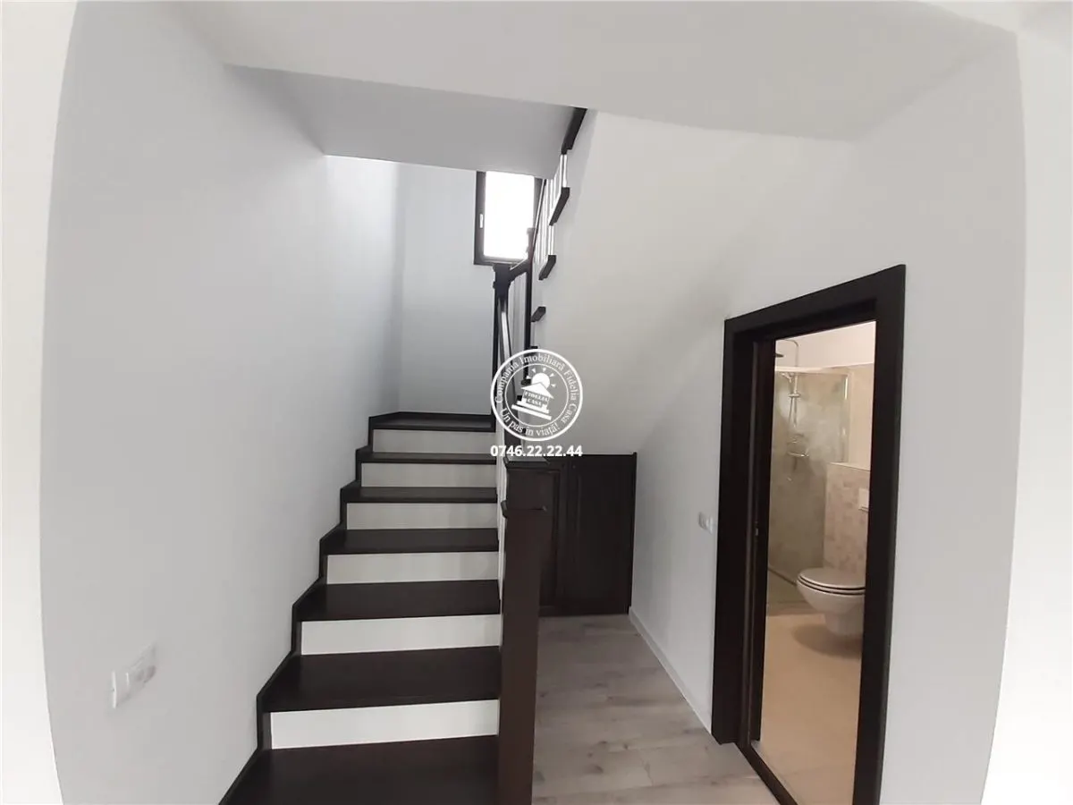 Vila  de vanzare  Breazu, - foto 13