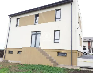 Vila  de vanzare  Valea Lupului, - Iasi