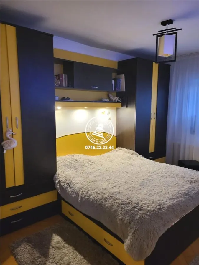 Apartament 3 camere  de vanzare  Gara, - foto 3