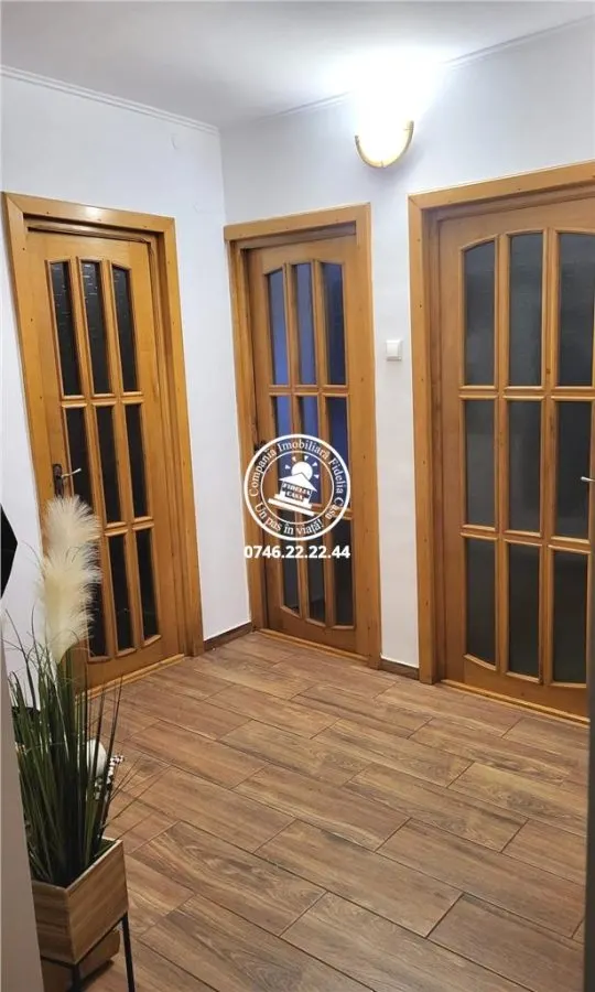 Apartament 3 camere  de vanzare  Gara, - foto 8