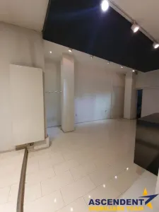 Spatiu elegant, compozitie versatina, curte interioara, Central, Targu Mures. - foto 4