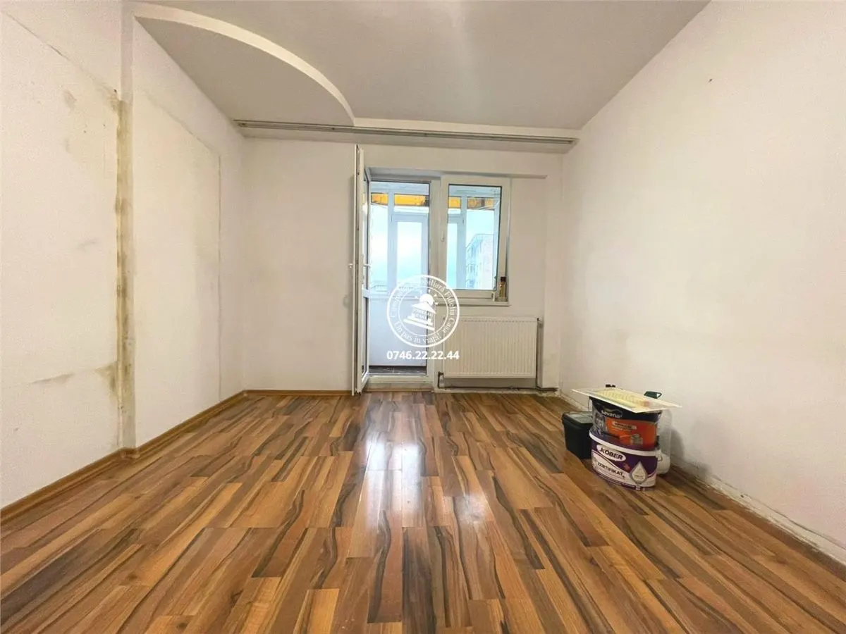 Apartament 2 camere  de vanzare  Centru, - foto 3