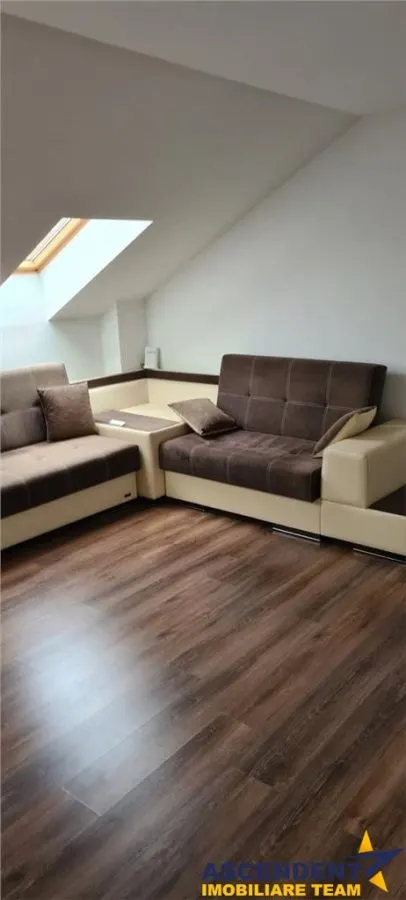Central, cu terasa, Brasov - foto 10