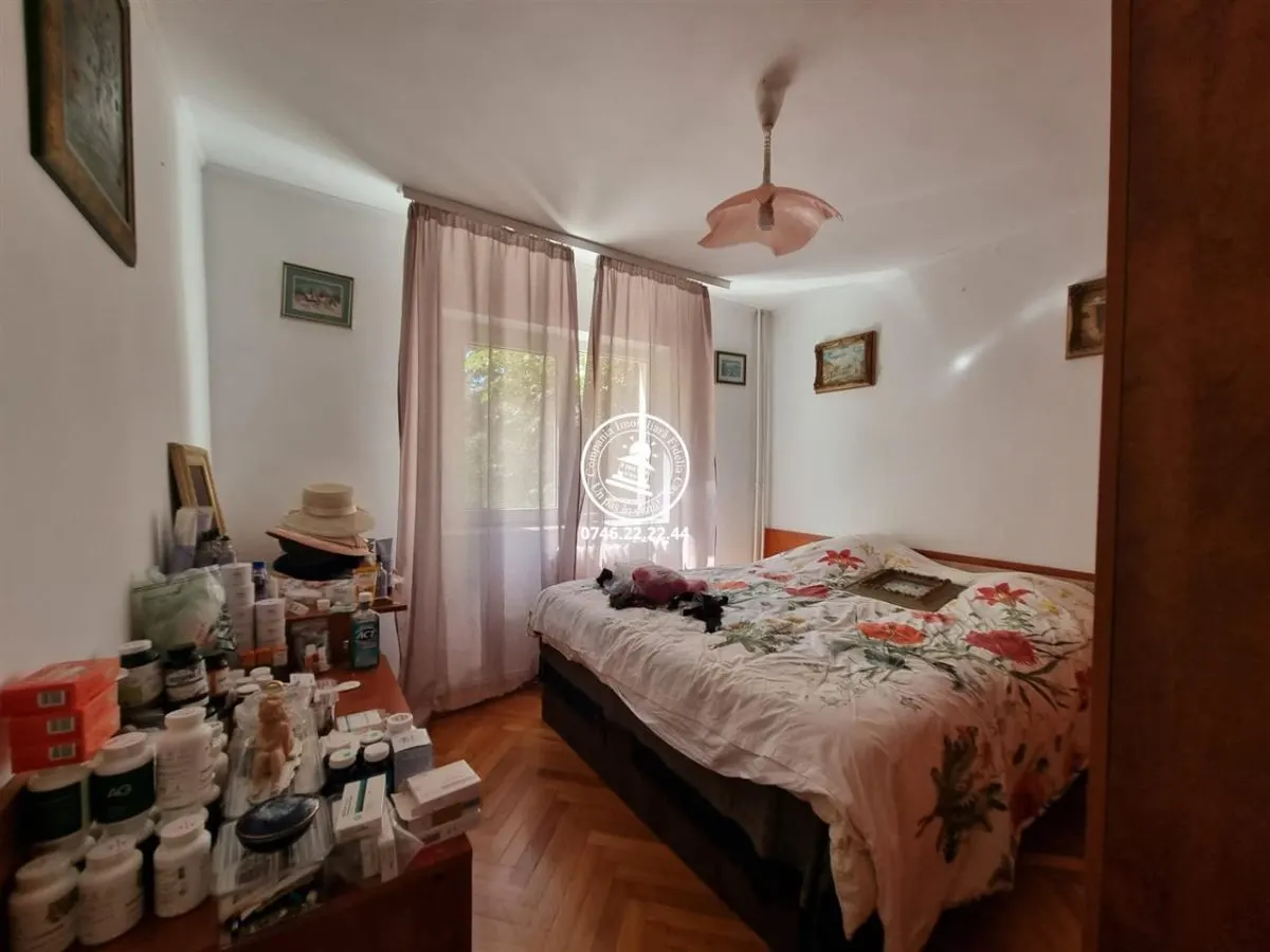 Apartament 2 camere  de vanzare  Piata Unirii, - foto 3