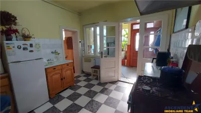 Casa cu 2 camere, 70 mp, teren 385 mp, zona pod Unirii, Targu Mures - foto 3