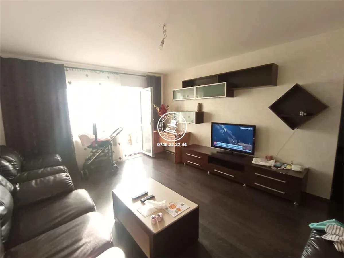 Apartament 2 camere  de vanzare  Visani, - foto 2