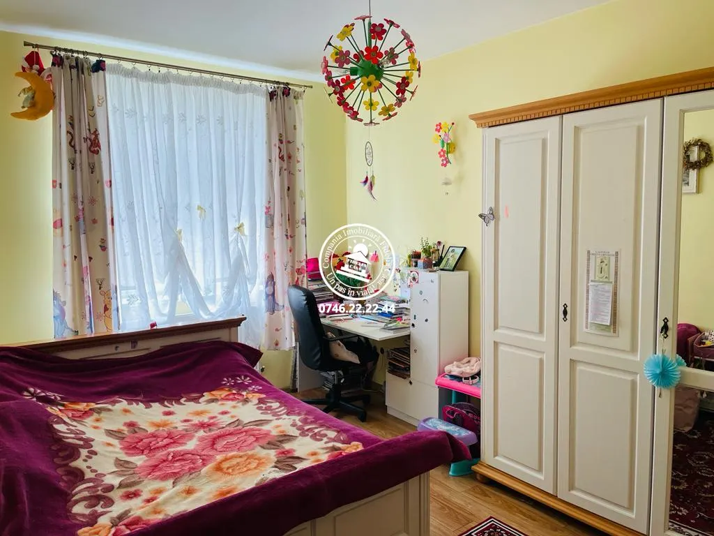 Vila  de vanzare  Sararie, - foto 2