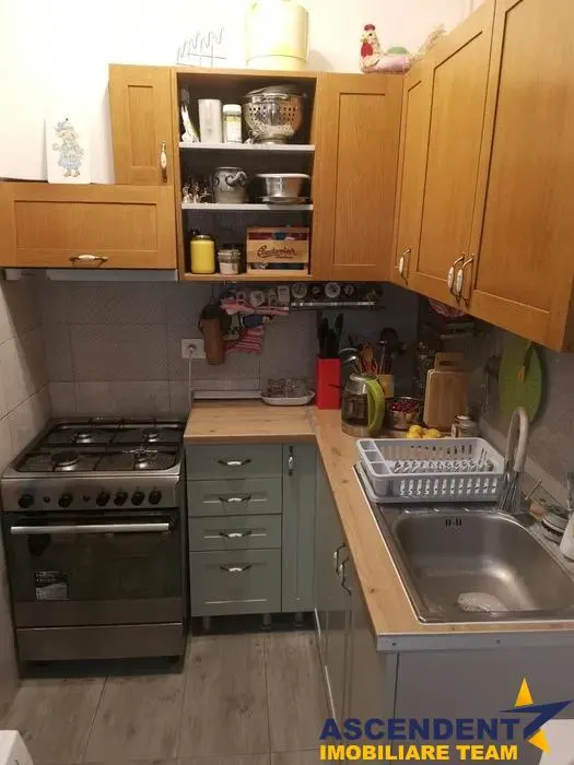 2 camere, curte comuna, Centrul Istoric, Brasov - foto 3