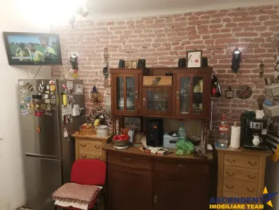 2 camere, curte comuna, Centrul Istoric, Brasov - foto 5