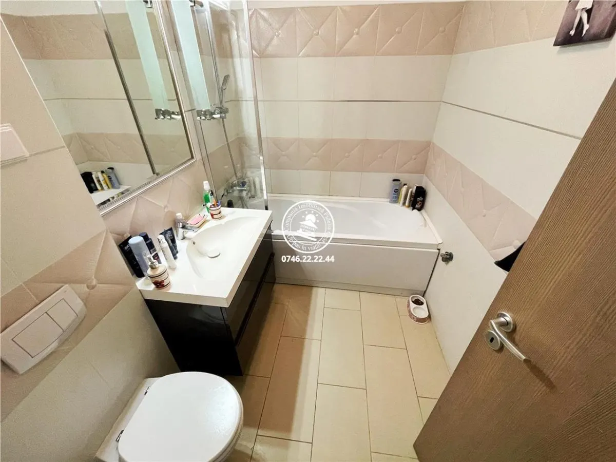 Apartament 4 camere  de vanzare  Tatarasi, - foto 6