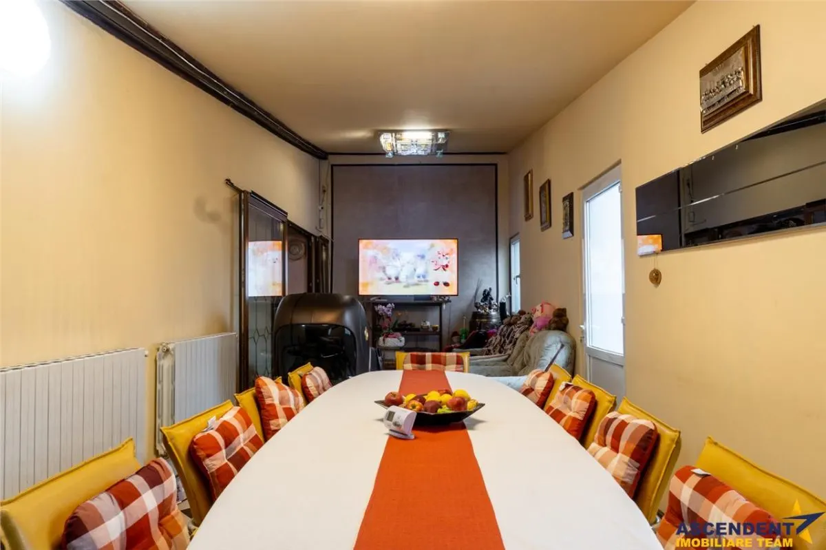 Rezidenta pe design apreciabil, in paleta autenticitatii, Codlea, Brasov - foto 3
