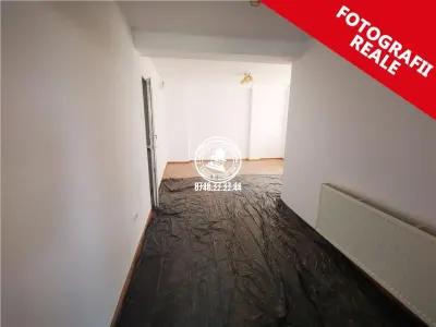 Apartament 4 camere  de vanzare  Bucium, - foto 6