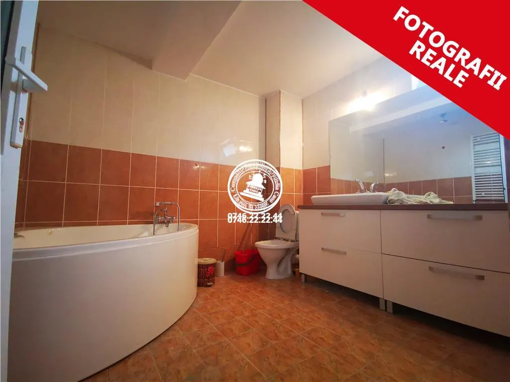 Apartament 4 camere  de vanzare  Bucium, - foto 9