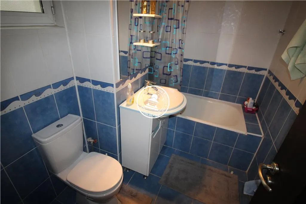 Apartament 3 camere  de inchiriat  Centru, - foto 9