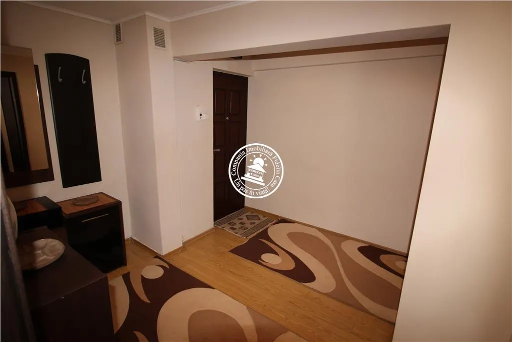 Apartament 3 camere  de inchiriat  Centru, - foto 10