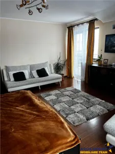 Casa ce imbina eleganta cu functionalitatea, confort pe infrastructura locala - foto 12