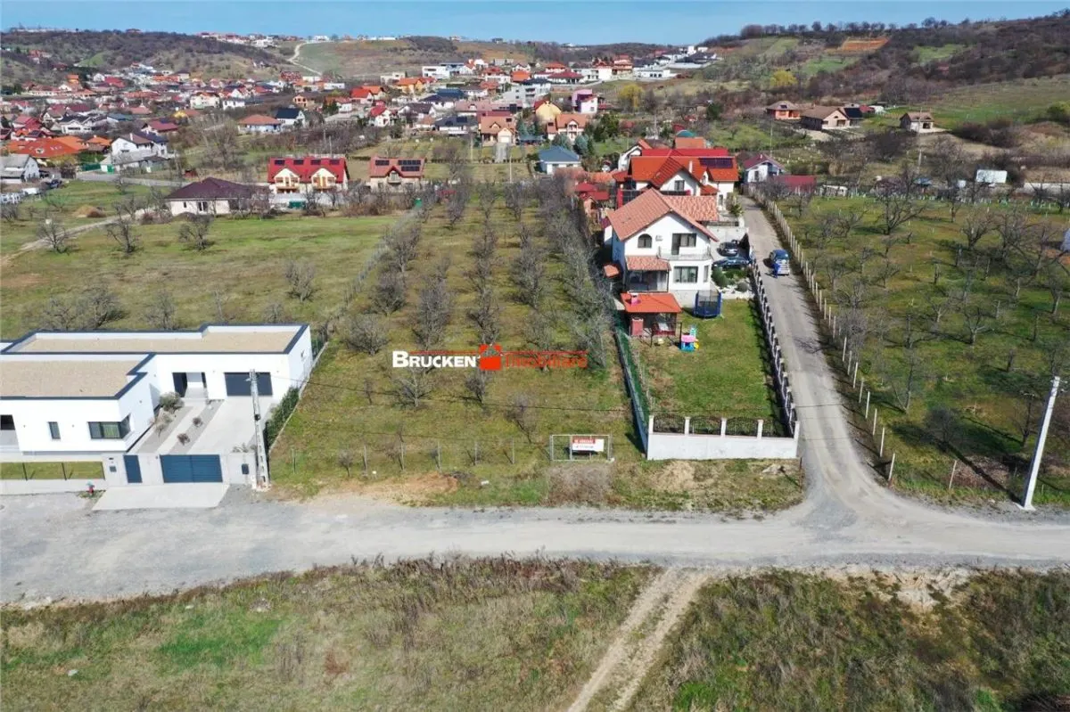 Teren pe deal | 2400 mp - foto 7