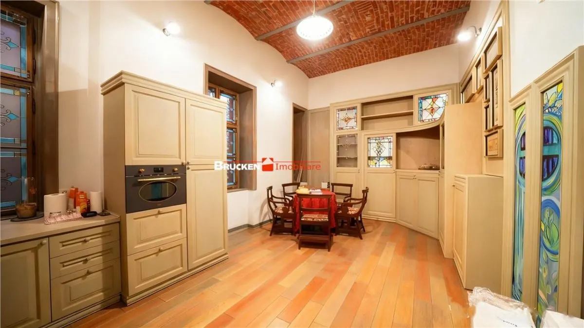 Apartament ultracentral | Renovat - foto 2