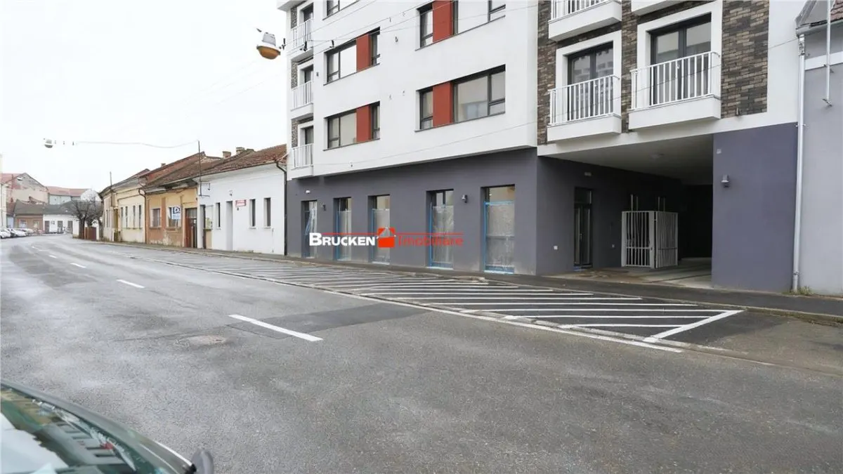 Spatiu comercial de inchiriat â€“ 150 mp â€“ zona Barnutiu / Decebal, Oradea - foto 1