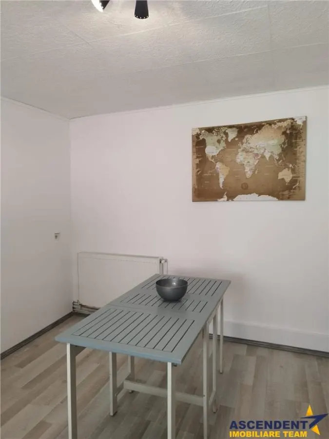 Casa cu doua apartamente in pitorescul areal al Cetatii Medievale - Scheii Brasovului - foto 12