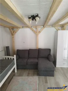 Casa cu doua apartamente in pitorescul areal al Cetatii Medievale - Scheii Brasovului - foto 13