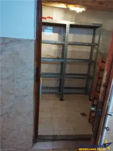 Casa cu doua apartamente in pitorescul areal al Cetatii Medievale - Scheii Brasovului - foto 19