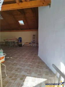 Casa cu doua apartamente in pitorescul areal al Cetatii Medievale - Scheii Brasovului - foto 22