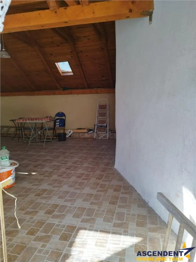 Casa cu doua apartamente in pitorescul areal al Cetatii Medievale - Scheii Brasovului - foto 22