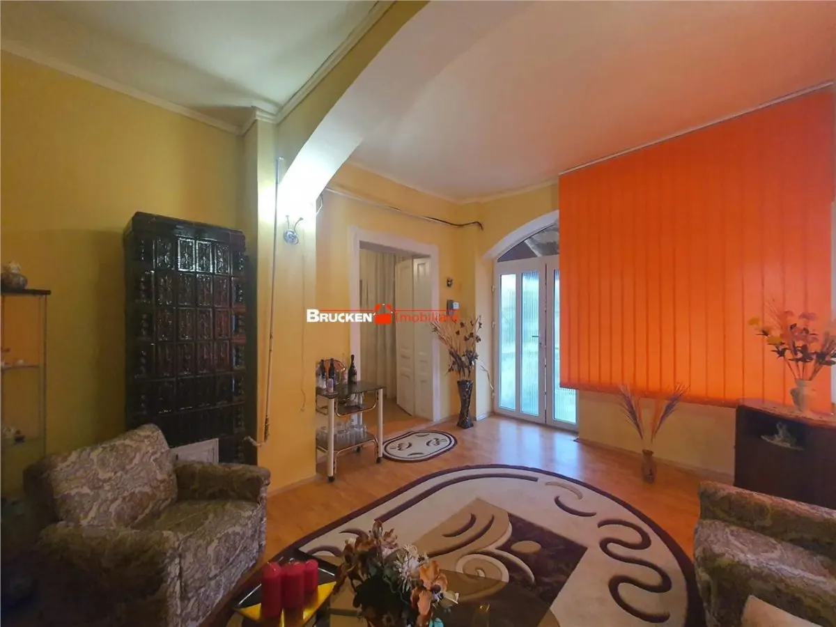 Casa de vanzare - foto 2
