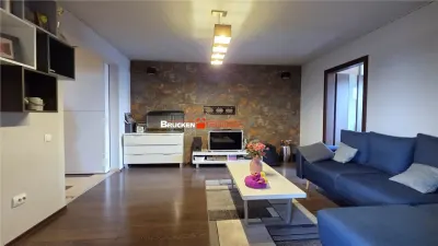 Apartament 4 camere | 76 mp utili | Etaj IV | Vedere spre Cris - Oradea