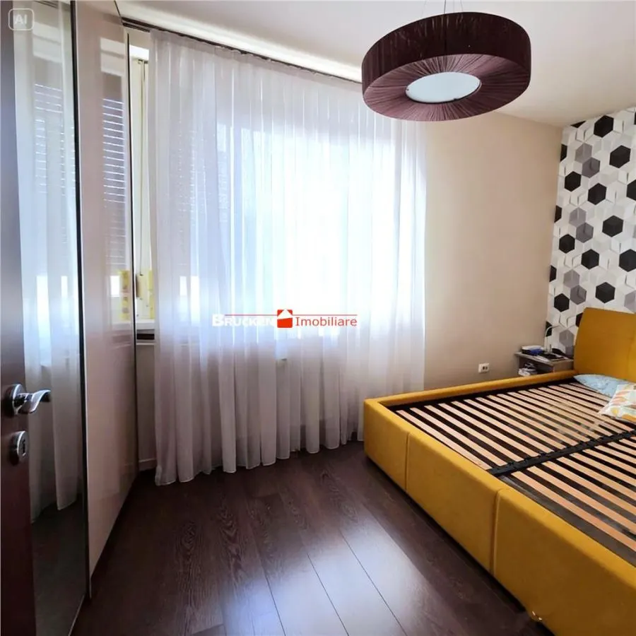 Apartament 4 camere | 76 mp utili | Etaj IV | Vedere spre Cris - foto 2