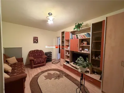 Apartament cu 2 camere de vanzare - foto 2