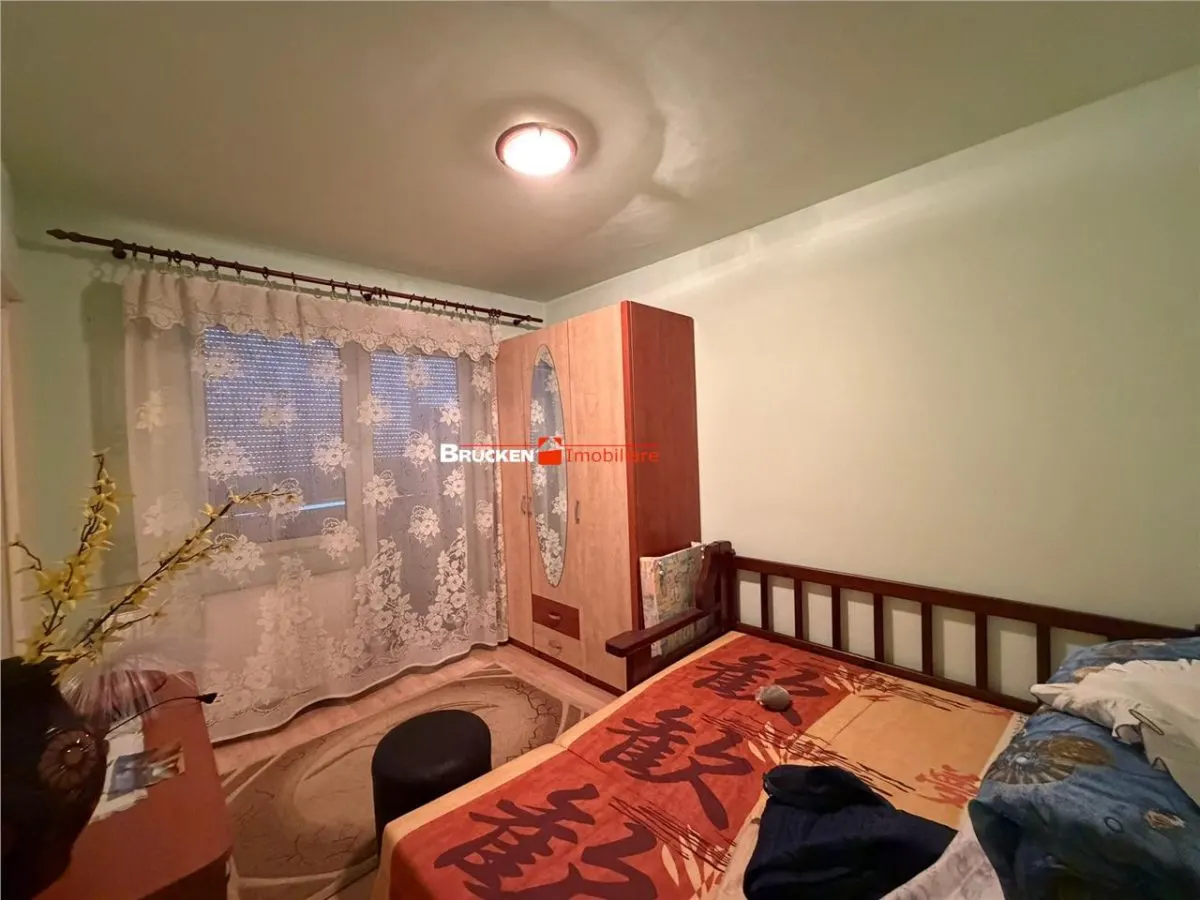 Apartament cu 2 camere de vanzare - foto 4