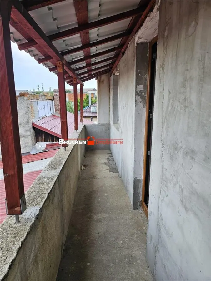 Casa spatioasa P+M cu spatiu comercial â€“ Rogerius, zona Stadionului - foto 14