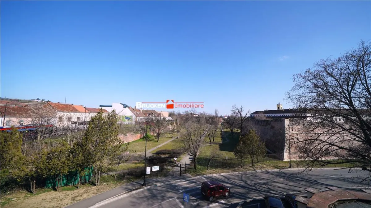 APARTAMENT SPATIOS | 4 CAMERE | CENTRU CIVIC - foto 12