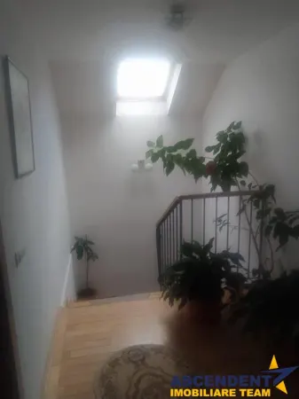 Casă 5 camere Sânpetru - poza 4