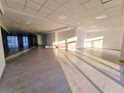 SPATIU COMERCIAL CENTRAL | 261 MP - foto 14