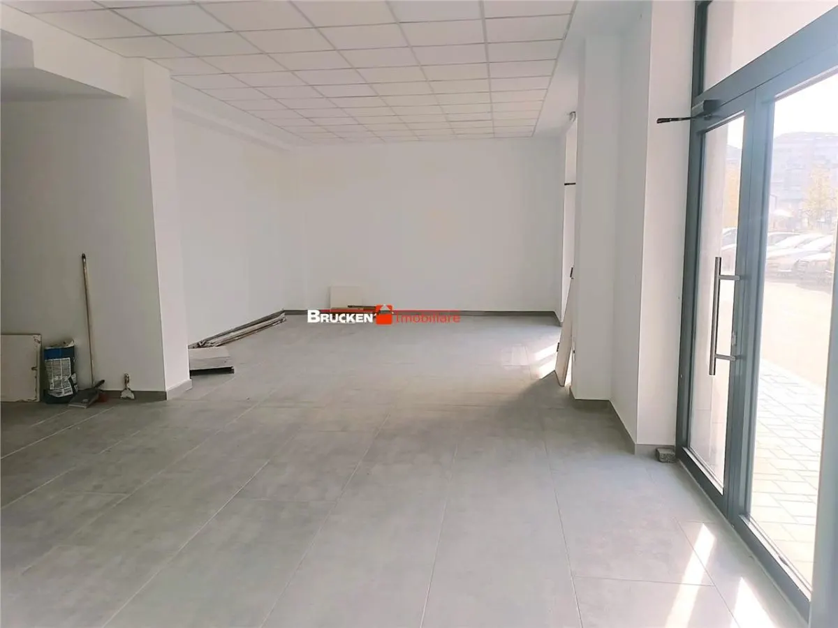 SPATIU COMERCIAL CENTRAL | 261 MP - foto 18