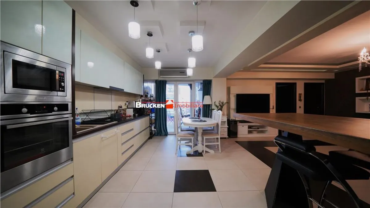 Lifestyle contemporan intr un apartament spatios cu 3 camere - foto 1