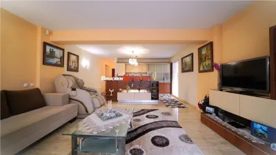 Apartament remarcabil  cu caracteristici aparte, in cartier Luceafarul - foto 2