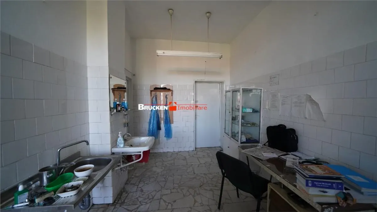 SPATIU MEDICAL DE INCHIRIAT ULTRACENTRAL - foto 2