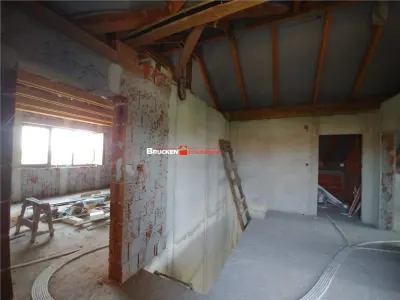 Casa de vanzare in zona centrala din Petreu - foto 2