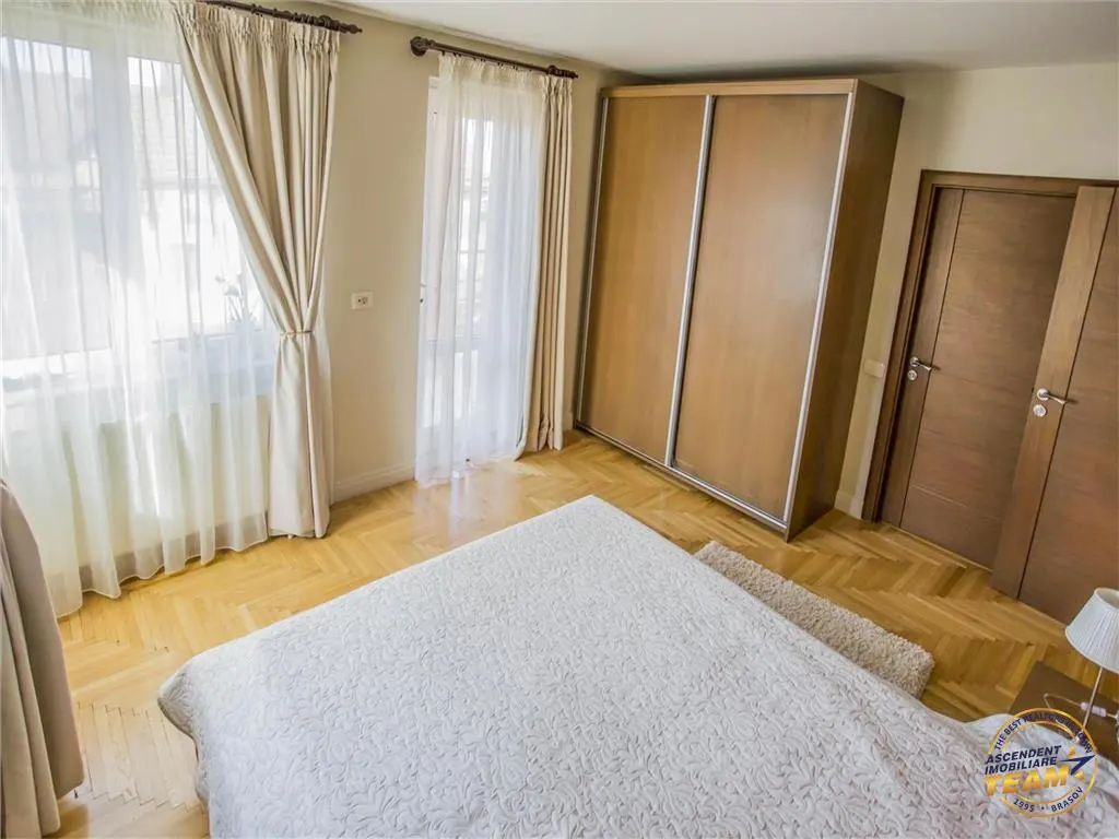 Trei imobile speciale, deschidere variante destinatie, incadrata pe 1.100 mp teren, Brasov - foto 12