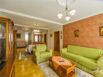 Trei imobile speciale, deschidere variante destinatie, incadrata pe 1.100 mp teren, Brasov - foto 22