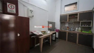 De inchiriat spatiu comercial in Marghita - foto 13