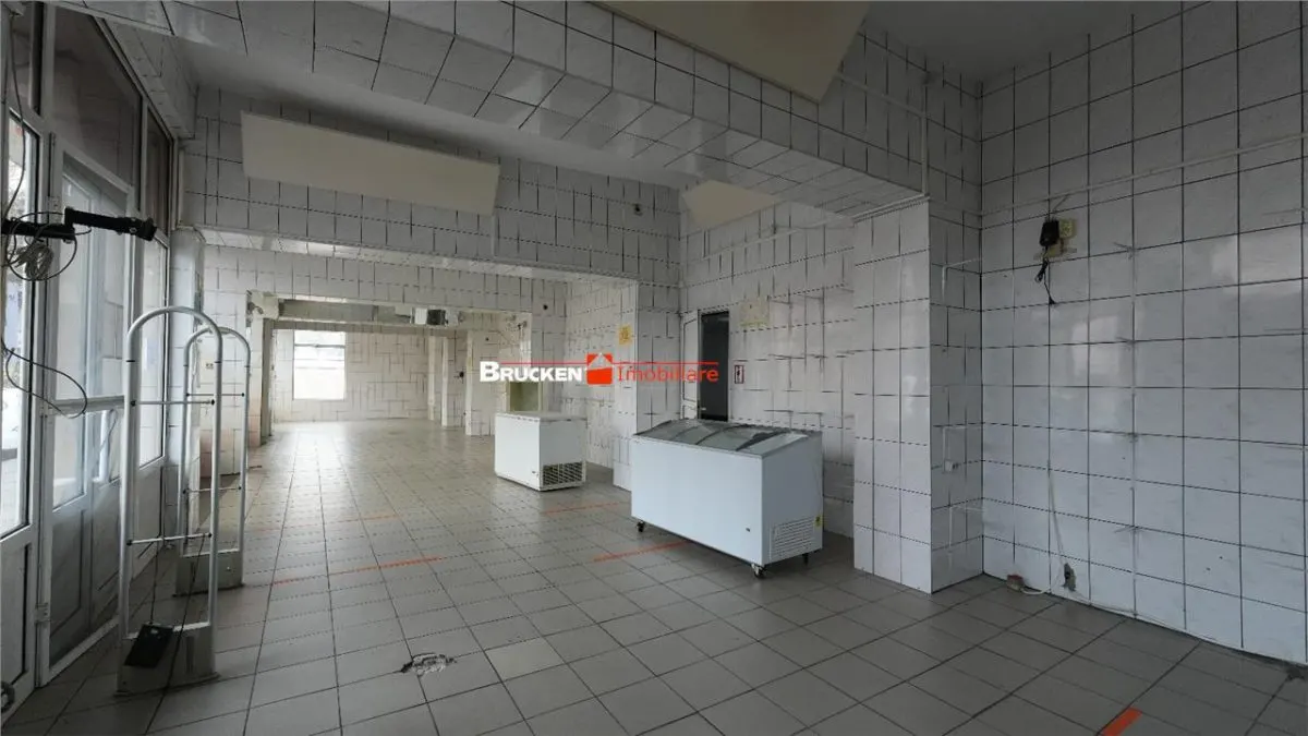 De inchiriat spatiu comercial in Marghita - foto 8