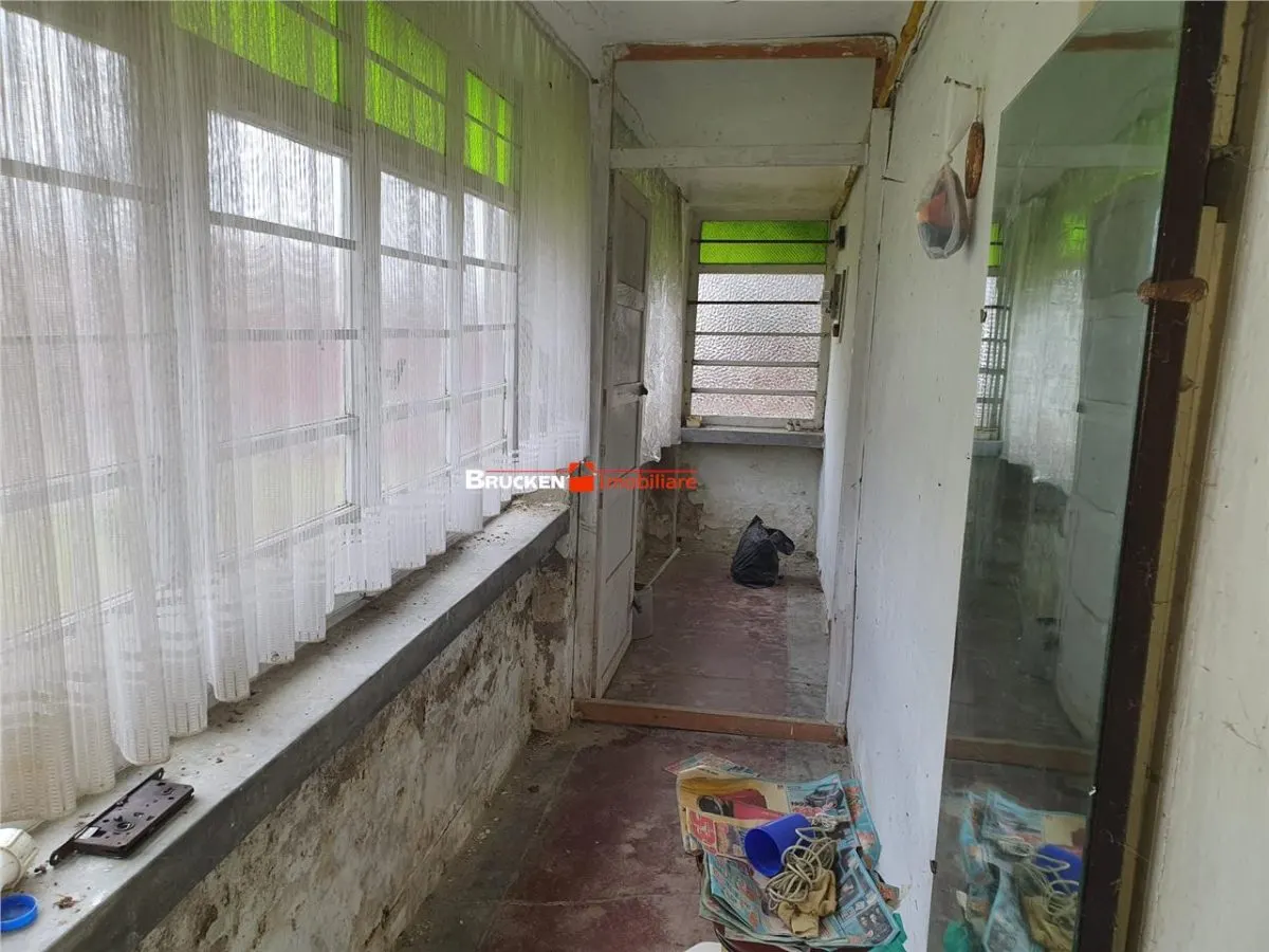 Casa cu teren aferent - foto 6