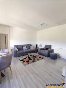 Apartament in casa, curte proprie, mobilat, intrare Sanpetru, - foto 18